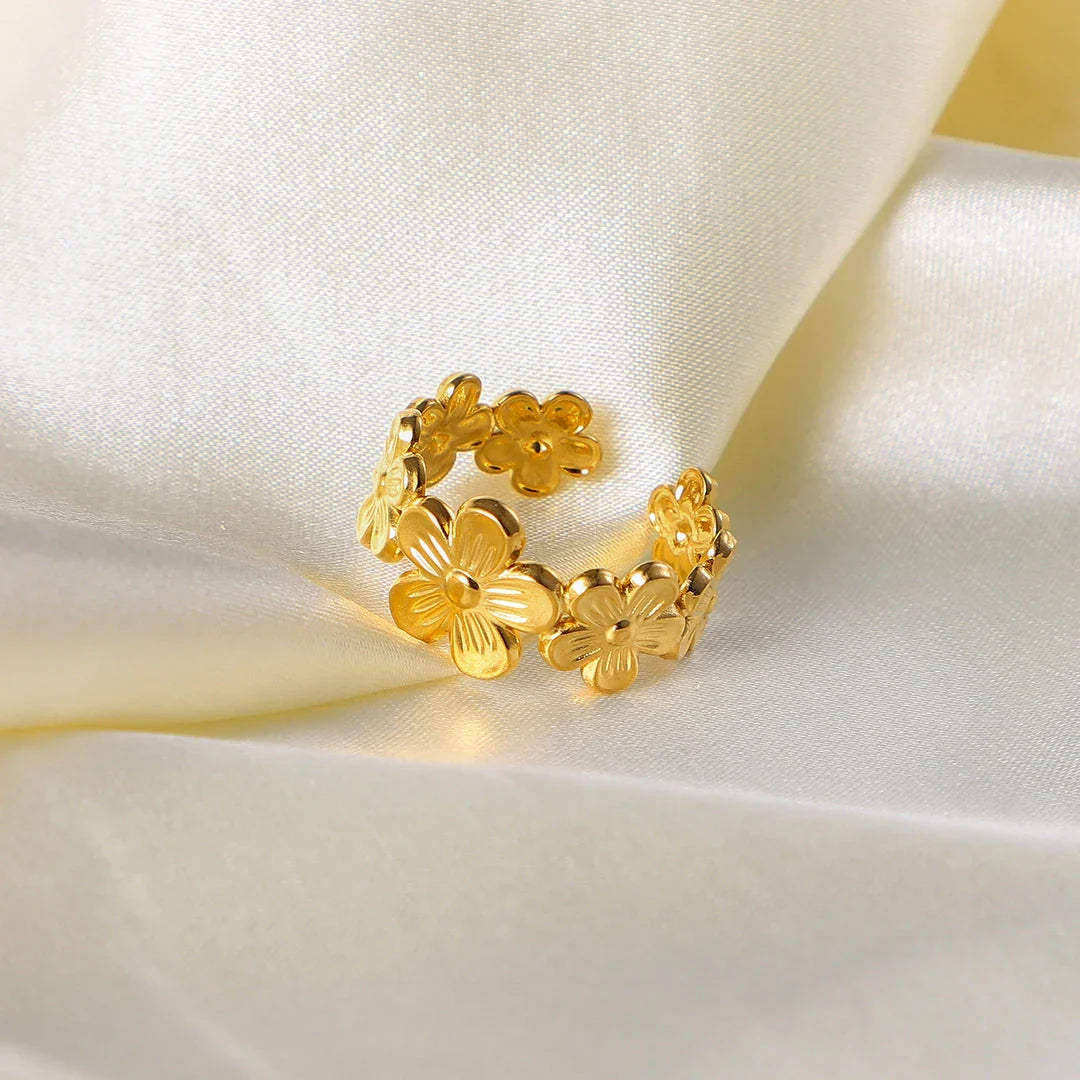 Elegant 18K gold-plated stainless steel adjustable flower ring with a classic floral design
