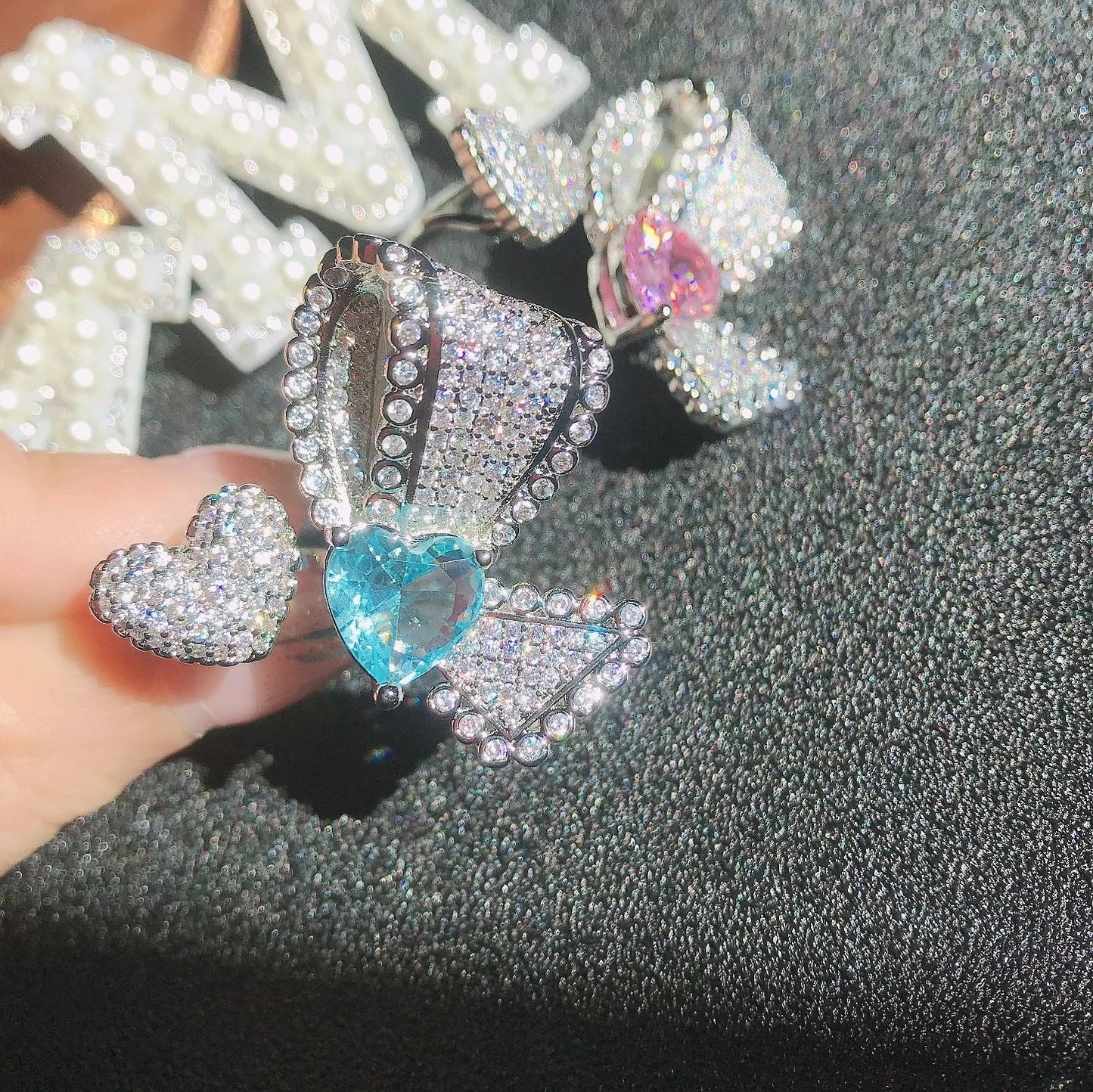 Stylish asymmetric zirconium butterfly ring with micro-studded design, a fashionable accessory for women