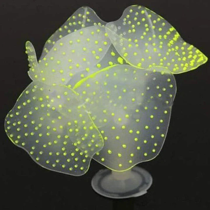 Vibrant artificial coral plant with suction cup base, perfect for UK aquariums and home decor