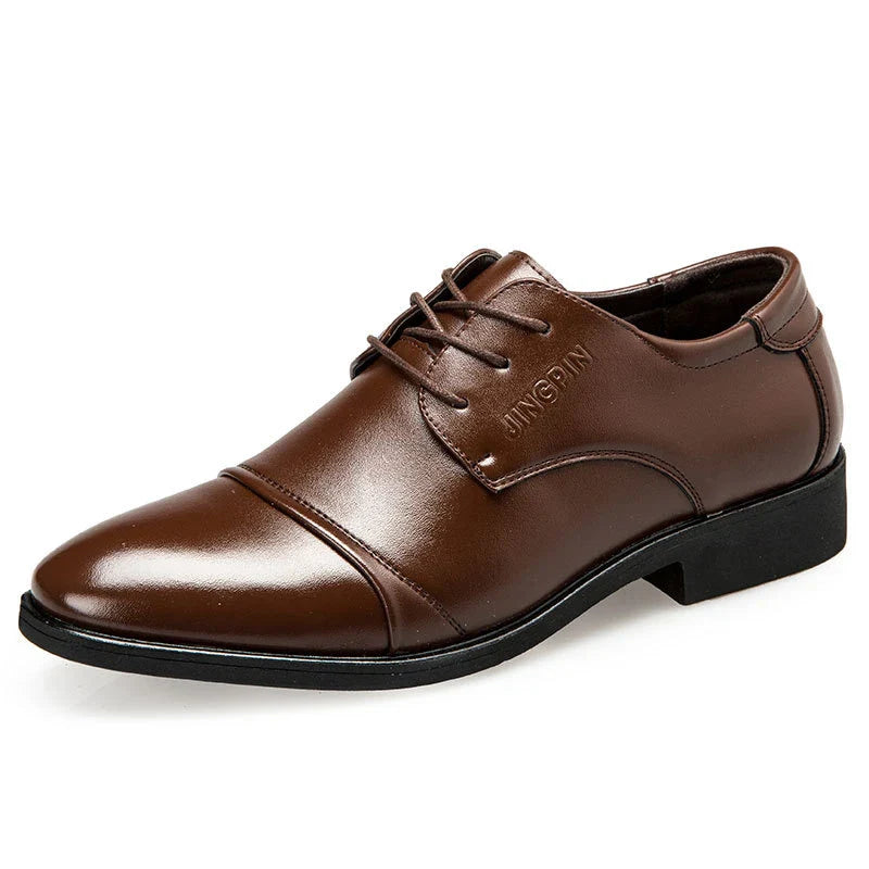 Casual all-match men's business dress shoes made with artificial PU and rubber sole for comfort and style