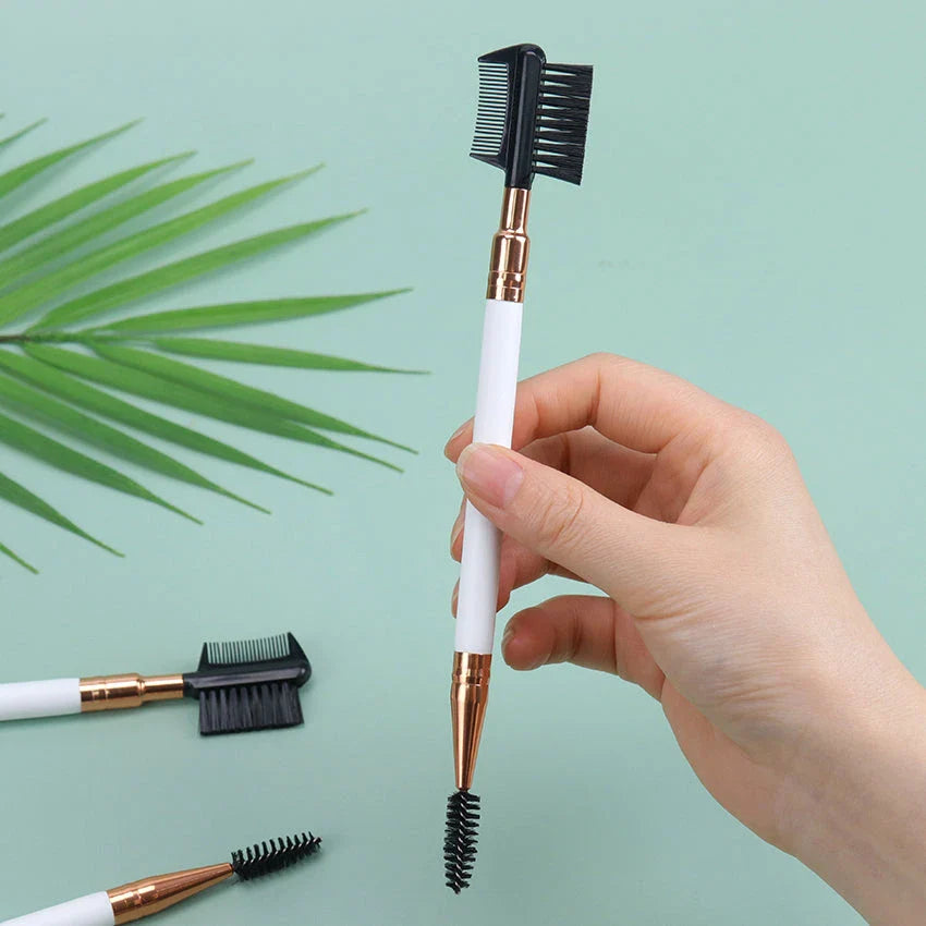Premium dual-ended eyebrow and eyelash grooming brush with wooden handle and nylon bristles