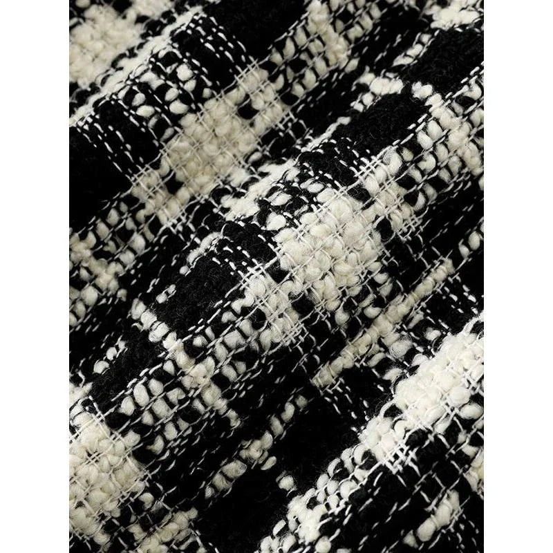 Stylish plaid contrast woollen women's short jacket in United Kingdom fashion