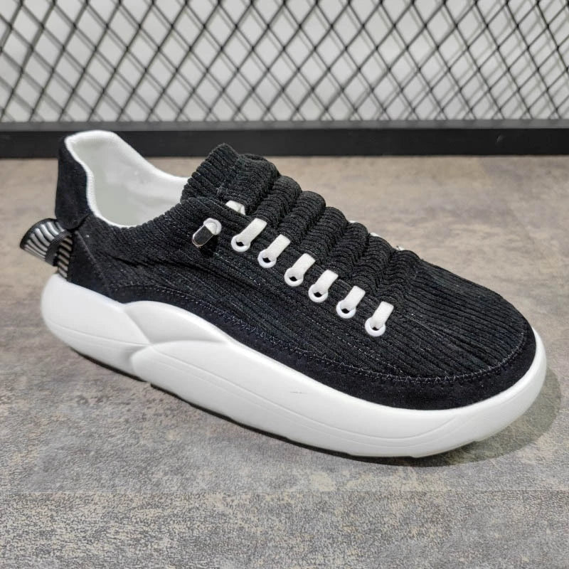 Fashionable British men's platform casual shoes in various colours and sizes