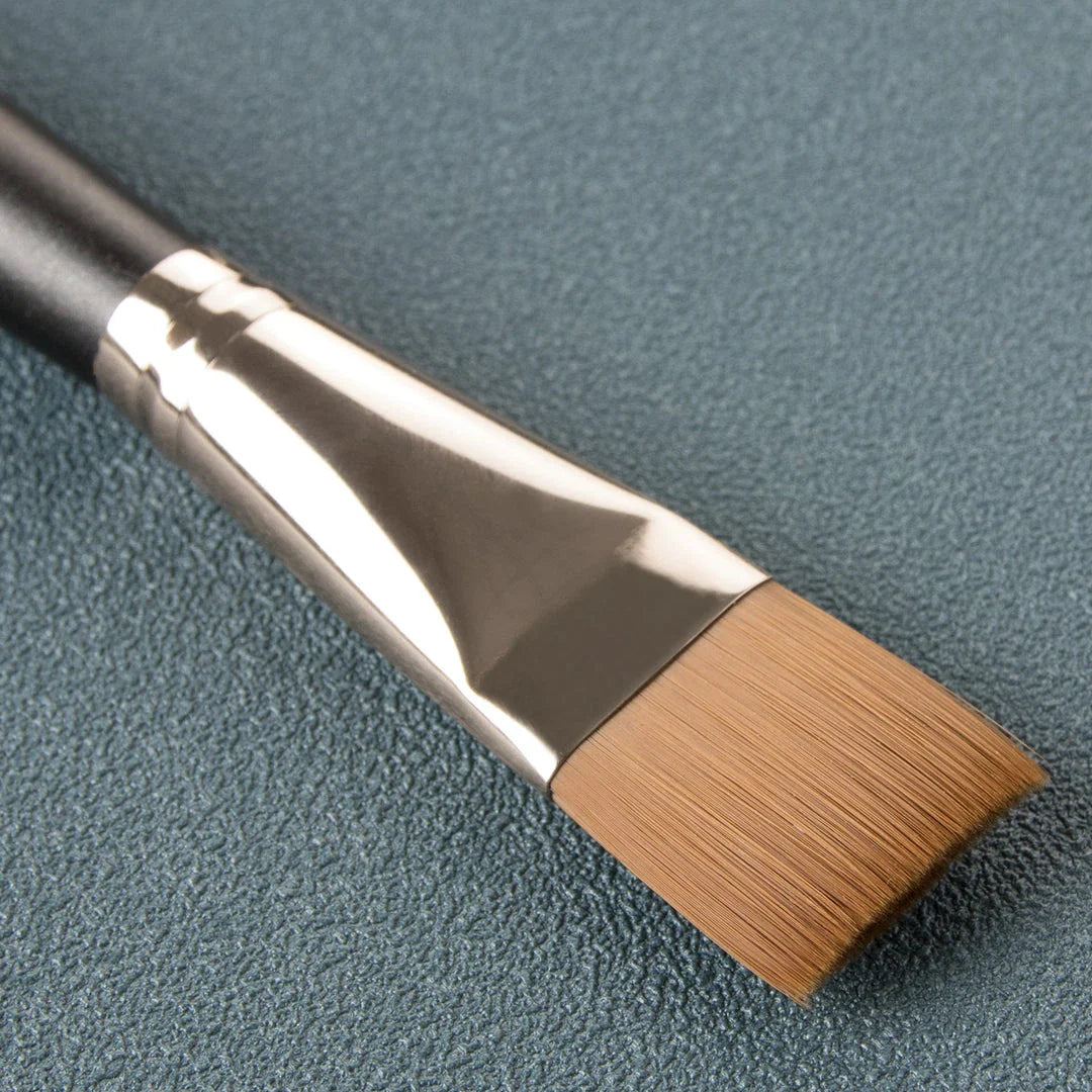 Professional Soft Foundation and Concealer Makeup Brush with Soft Wool Fibre Bristles and Ergonomic Wooden Handle