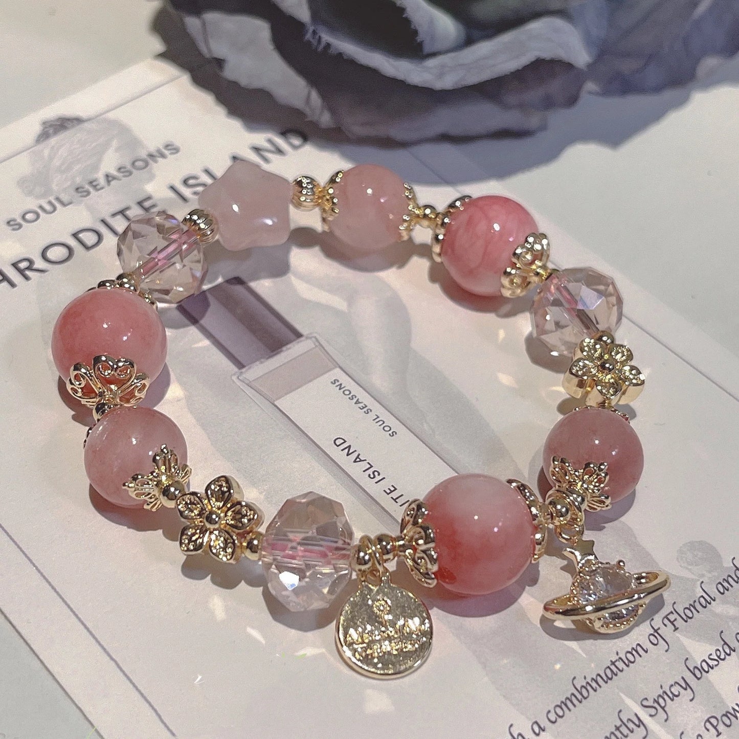 Stylish cream agate crystal bracelet with captivating Star of Peach design, available in S and M sizes for fashion-conscious British women
