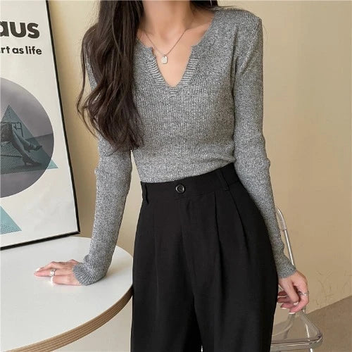 Premium V-neck knit top for women in a variety of colours, featuring a flattering slim fit and soft, comfortable fabric