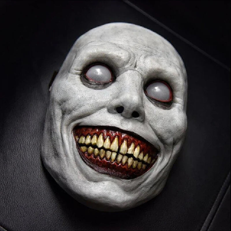 A white-eyed demon mask made of environmentally friendly latex, perfect for Halloween parties and trick-or-treating.