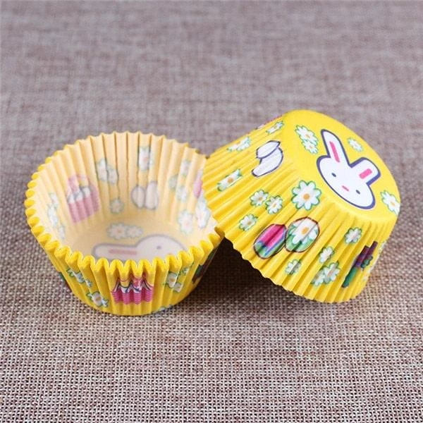 Premium British-made paper cupcake liners in a mixed colour pack, perfect for baking delicious treats at home