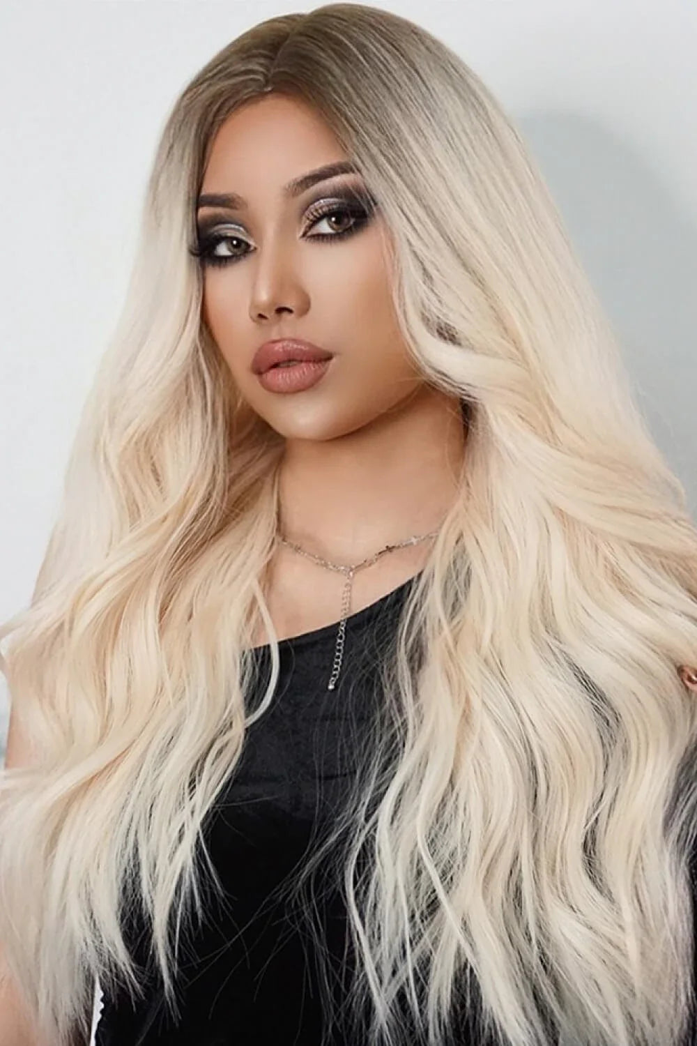 Luxurious Long Wave Synthetic Wig in Gold, 26 Inches