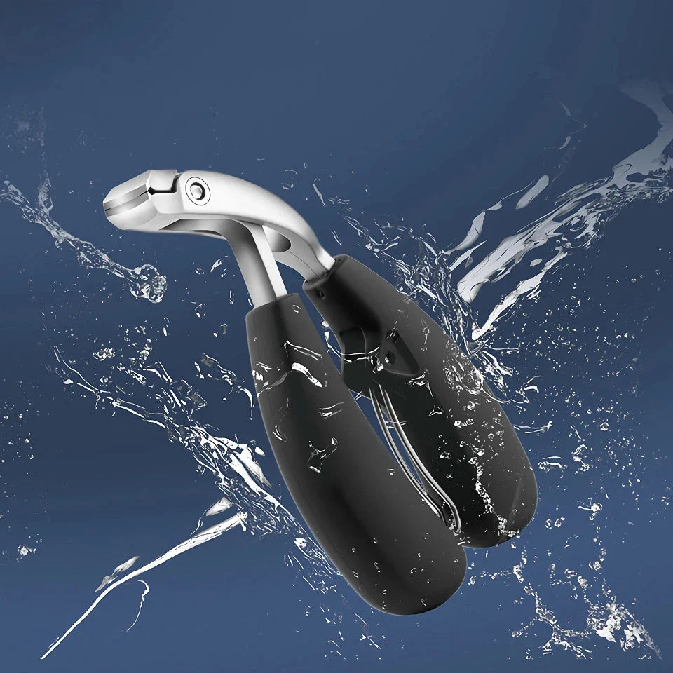 Heavy-duty curved nail clippers made of stainless steel with anti-splash storage for managing thick toenails and providing comfortable nail care for the elderly