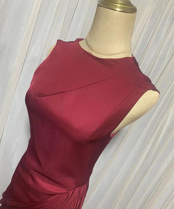 Elegant asymmetric dress with half turtleneck in wine red and milky white colours