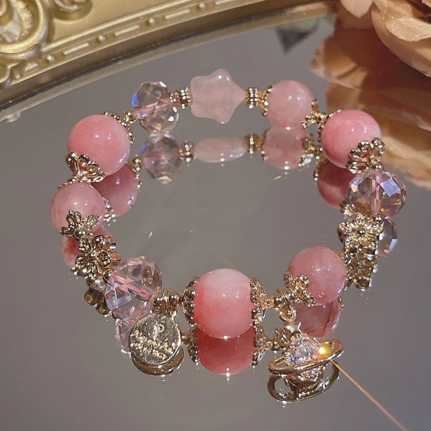 Stylish cream agate crystal bracelet with captivating Star of Peach design, available in S and M sizes for fashion-conscious British women
