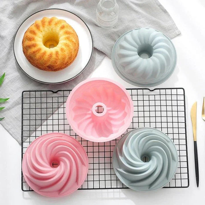 Premium 6-inch non-stick silicone cake mould in pink or green - a versatile baking tool for the modern British kitchen