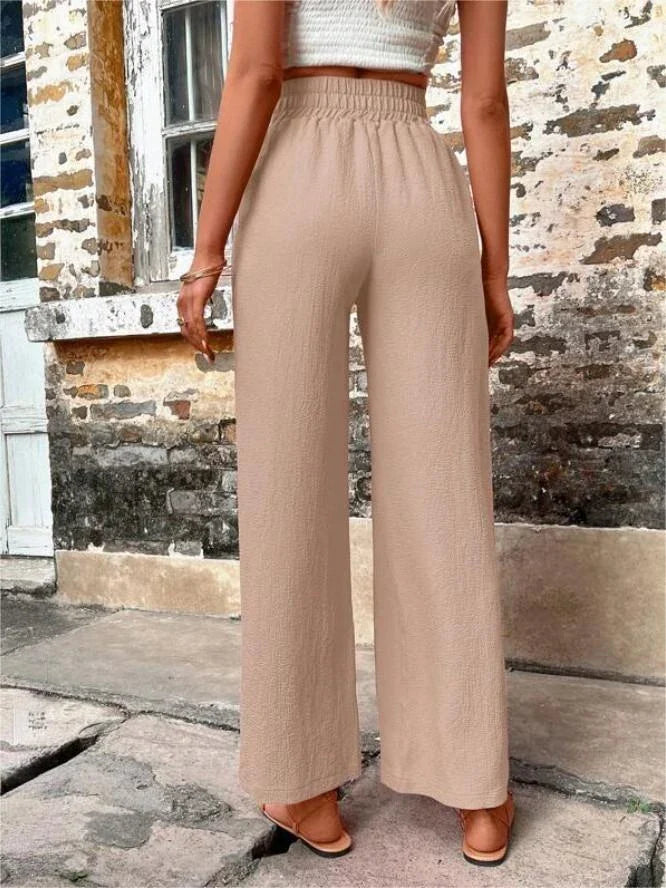 Stylish casual trousers with pockets and elastic waistband for British women