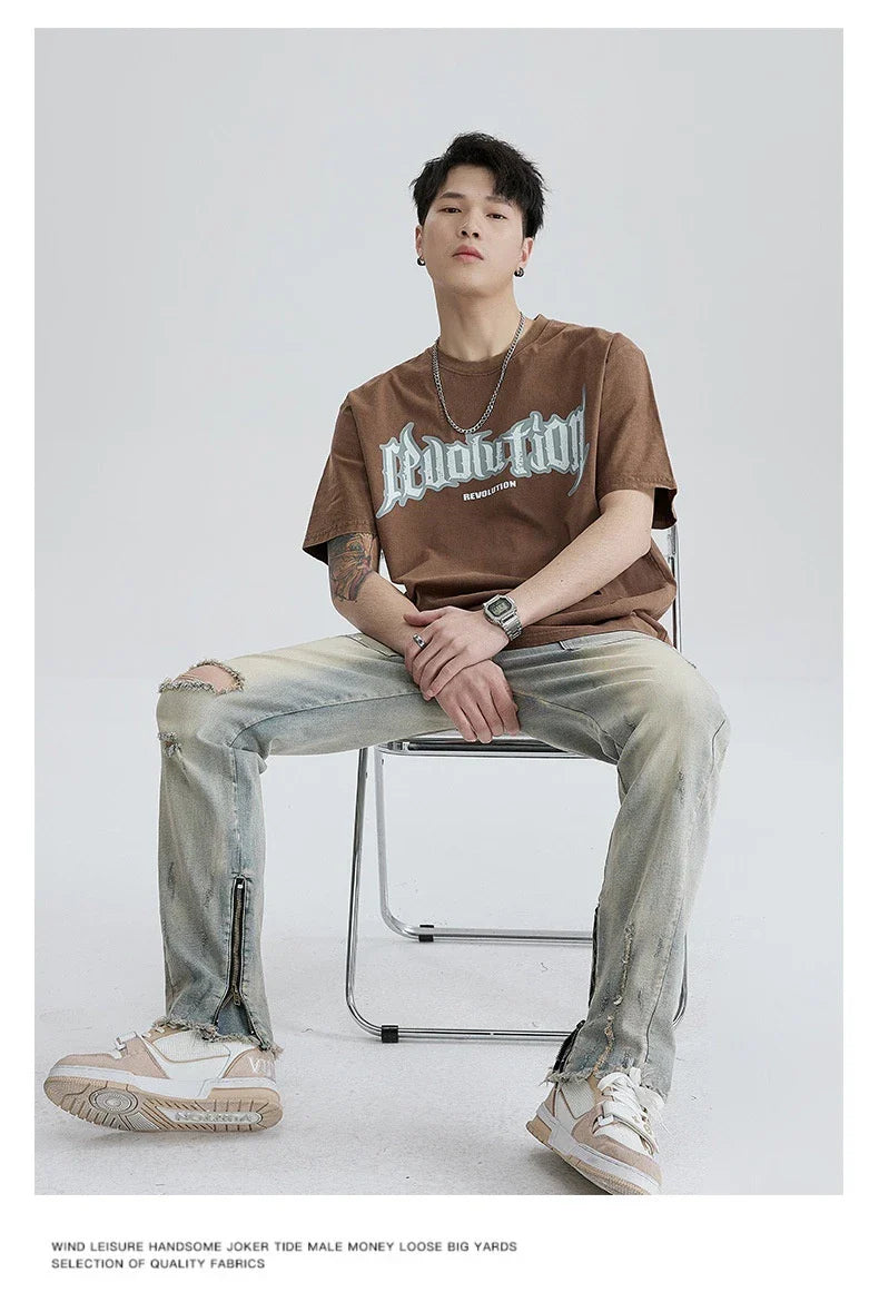 Premium vintage-inspired short-sleeved t-shirt in a distressed black colour, made of soft pure cotton fabric