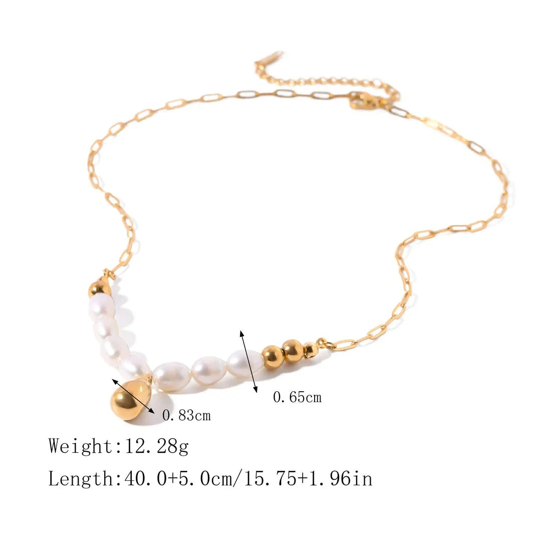Elegant pearl pendant necklace with luxurious gold drop, a timeless accessory for any occasion