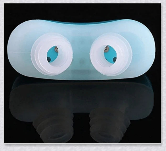 Maskless, cordless anti-snoring device for sleep apnea relief, featuring innovative air filtration system and compact, discreet design