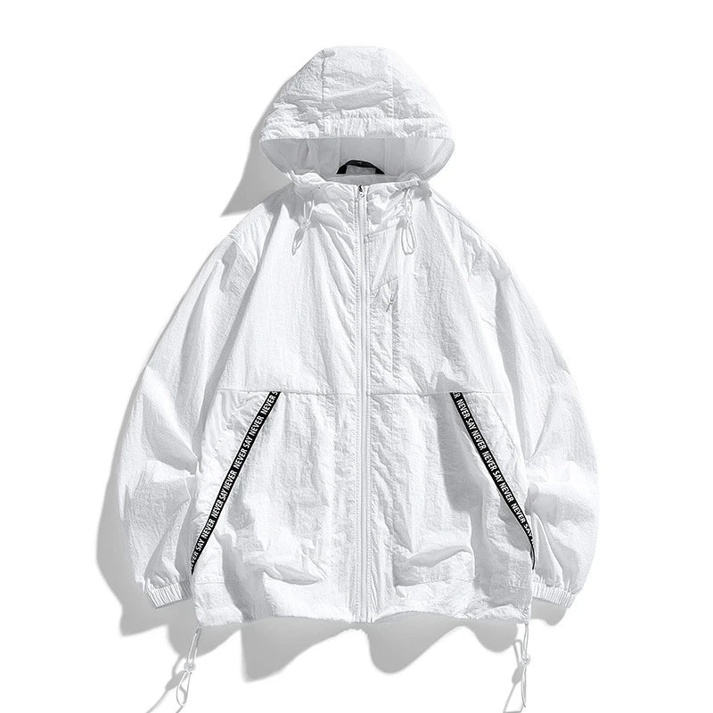 Stylish and versatile men's outdoor sports jacket in a range of colours, featuring a tailored fit and premium nylon construction for comfort and durability.