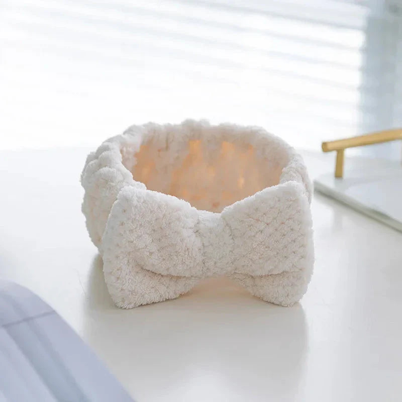 Coral Fleece Bow Headband - Stylish and practical hair accessory with pineapple lattice bow design