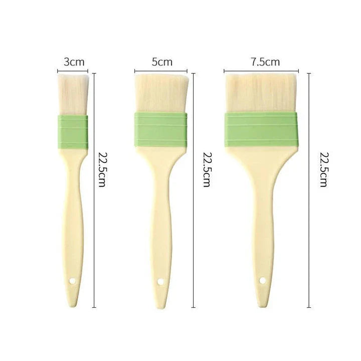 A high-quality oil brush designed for baking, barbecuing, and everyday cooking tasks, featuring a comfortable grip and multiple size options.