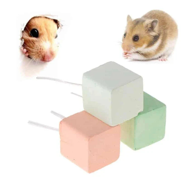 A durable natural mineral grinding stone designed to promote healthy teeth grinding and dental care for hamsters