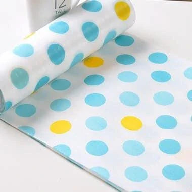 Premium disposable table covers in two sizes, made with durable PET material for convenient and elegant dining experiences in British homes.