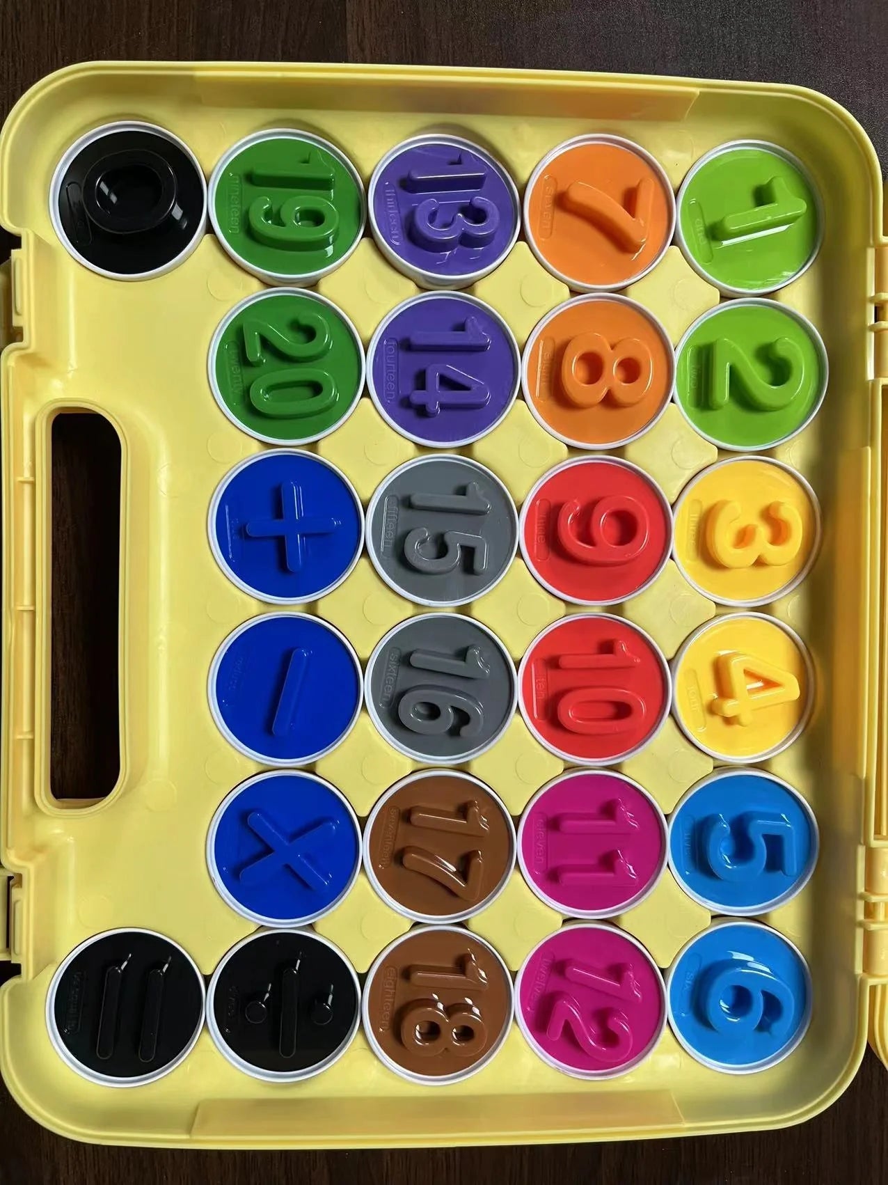 Educational smart egg toy for children, featuring 12 colourful eggs for shape and colour matching