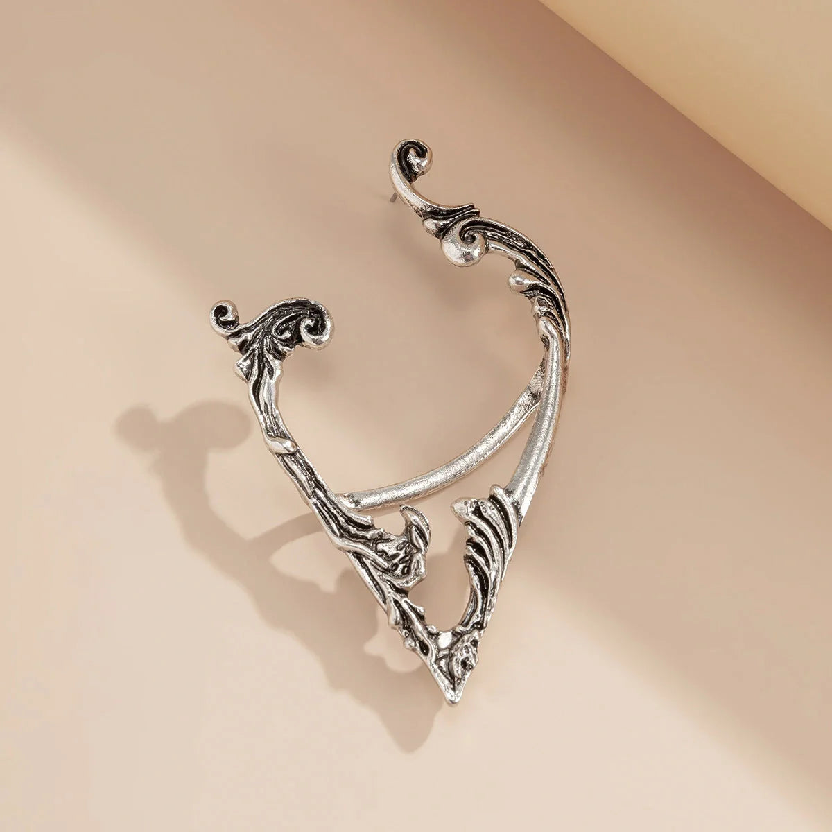 Dark Elf Ear Clip No Piercing Earrings in Silver for Gothic Style