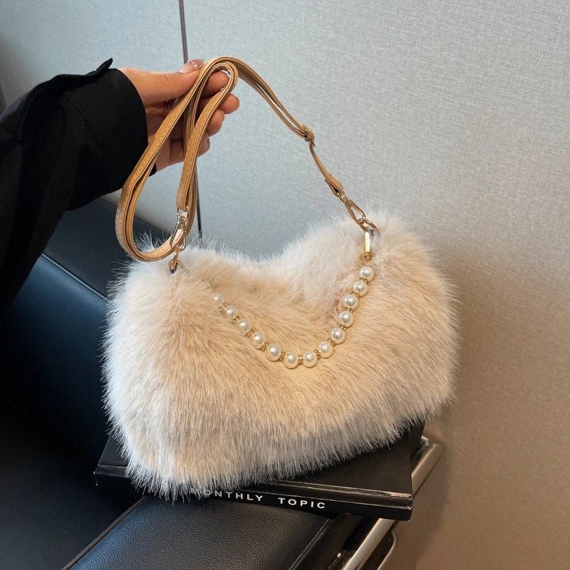 Plush pearl chain crossbody bag in various colours for autumn and winter fashion