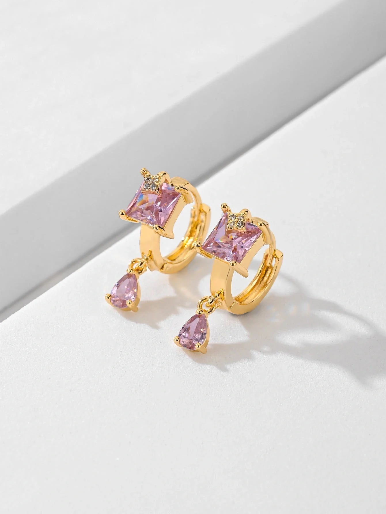 Copper-plated gold fashion earrings with water droplet design in various colours