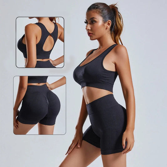 Women's seamless yoga vest and shorts set in various colours for gym and fitness
