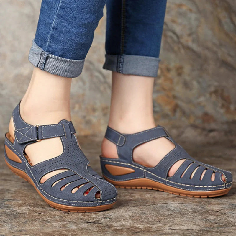 Women's Plus Size Retro Sandals with round toe and wedge heel in various colours