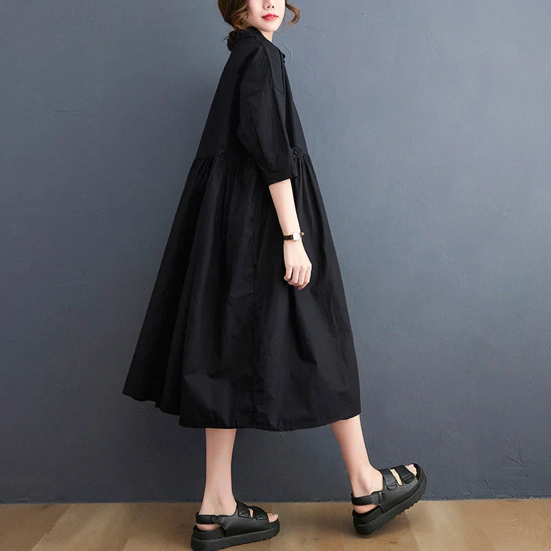 Casual linen short sleeve dress with polo collar in white and black
