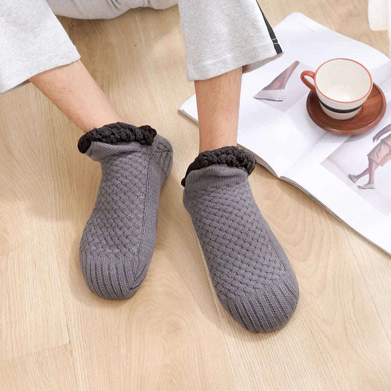Winter woolen socks with non-slip dots in various colours
