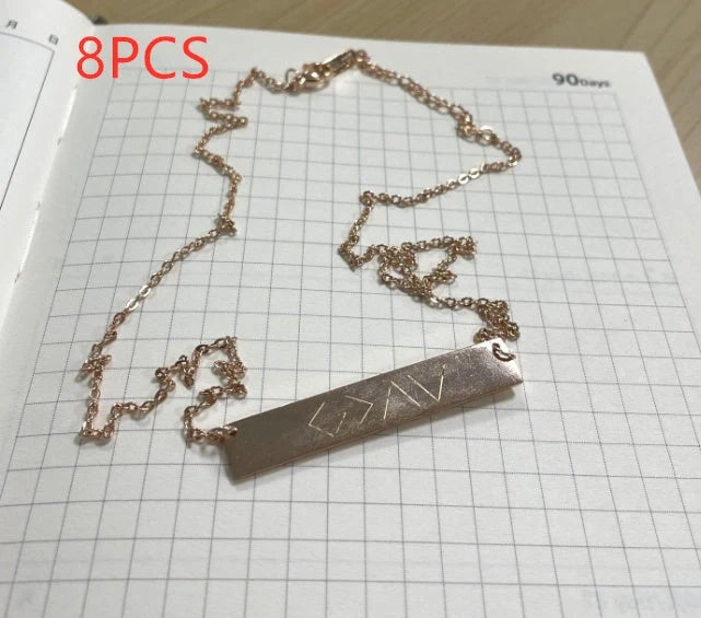 Elegant women's horizontal bar pendant necklace in gold and rose gold