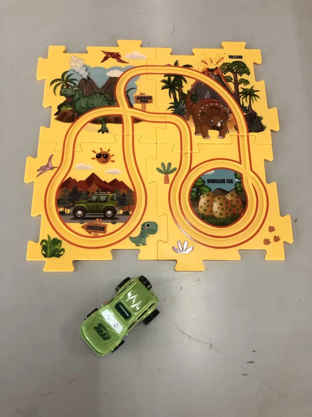 DIY Assembly Electric Railroad Speeder Toy with multiple track configurations