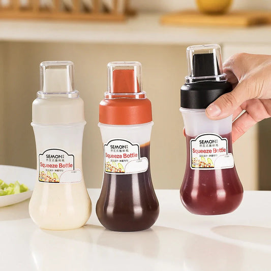 Five-hole scale squeezing sauce bottle with lid for precise kitchen use