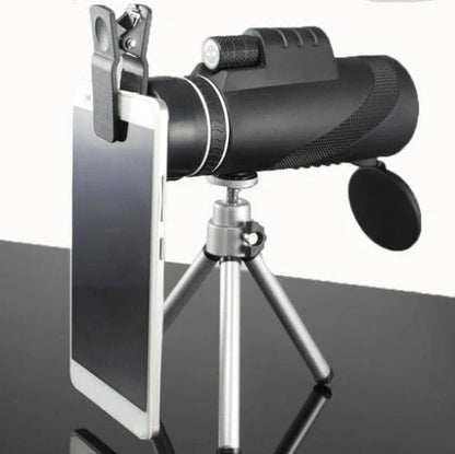 High-powered 10x zoom binoculars with LLL night vision for professional use