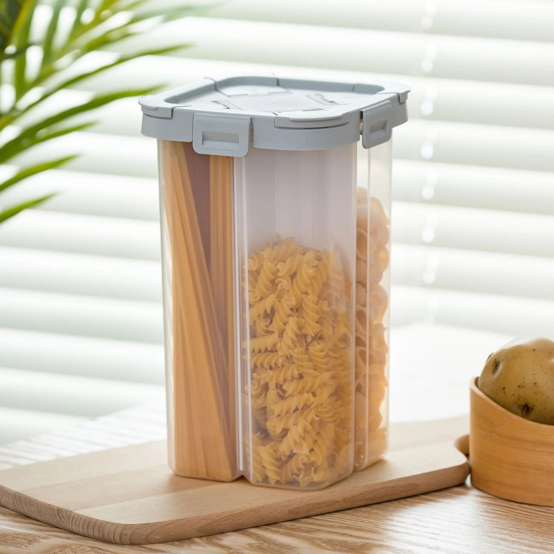 Transparent whole grain storage box with four-point design and durable seal