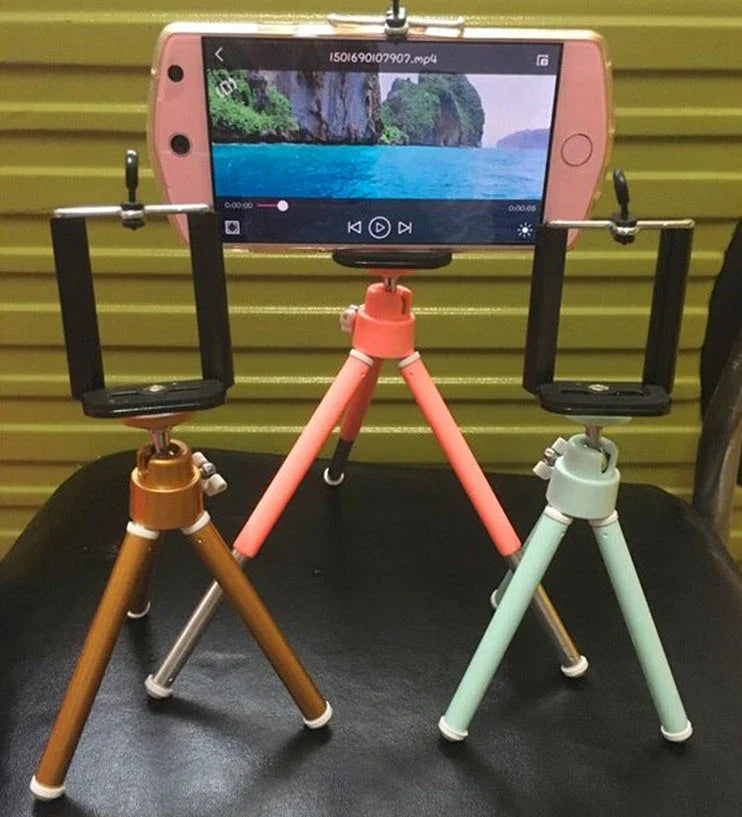 Mini aluminium tripod stand for digital cameras and mobile phones, adjustable with 3D panning and tilting capabilities