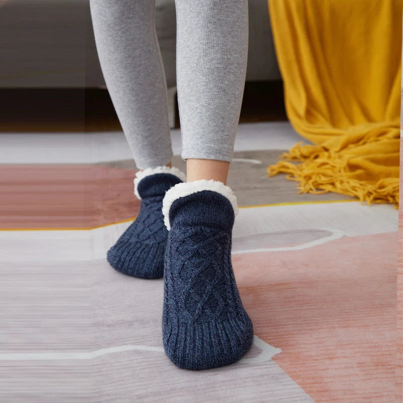 Winter woolen socks with non-slip dots in various colours