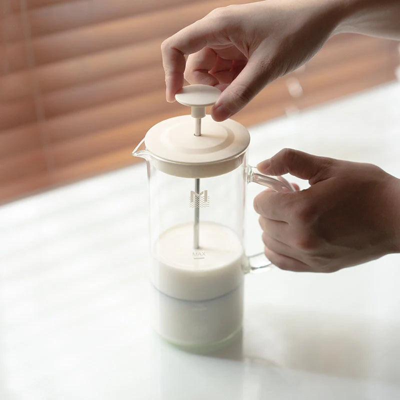 Hand-made milk foam machine with heat-resistant glass and stainless steel construction