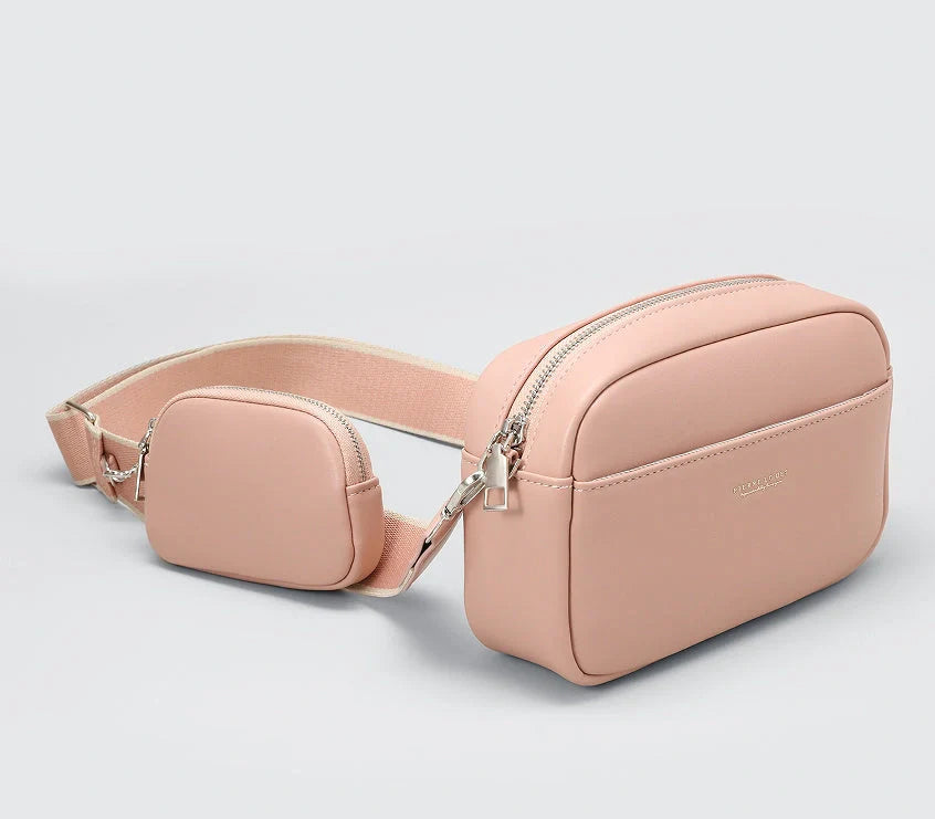 Stylish women's shoulder bag in various colours with versatile design and spacious interior