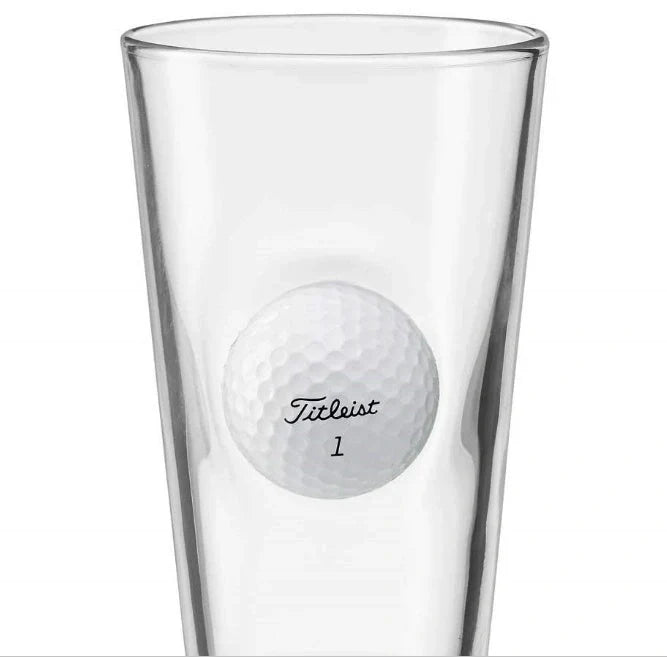 Unique golf embedded borosilicate beer mug with silicone membrane, perfect for preventing condensation.