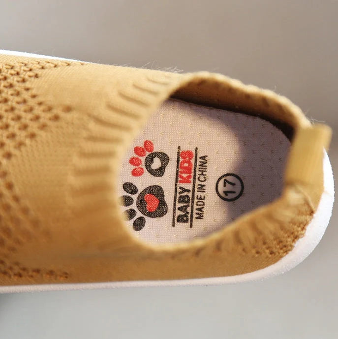 Comfortable cotton toddler shoes for spring and autumn in various colours