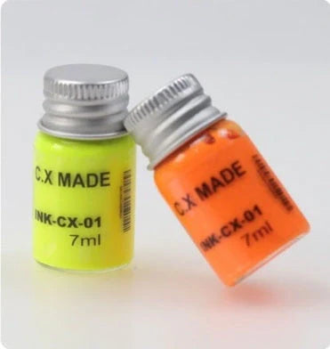 Fluorescent fountain pen dip ink set with eight glow-in-the-dark colours