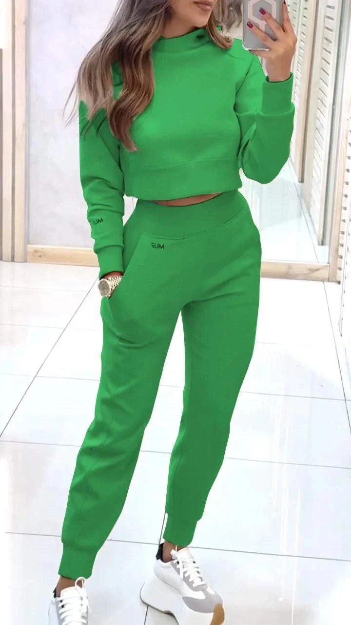 Stylish collared jacket and slim-fit trousers in a variety of colors, perfect for athleisure wear