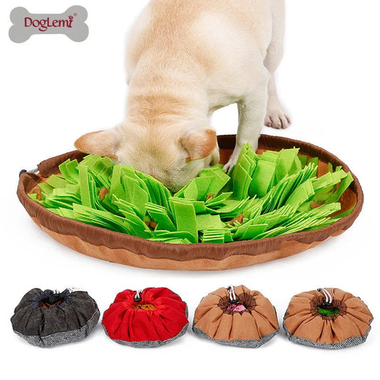 Premium felt puzzle blanket with hidden compartments and textured surfaces to stimulate a pet's natural foraging instincts during mealtimes