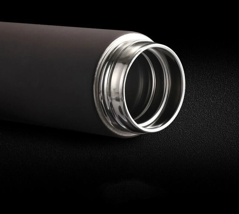Versatile business mug with touch-sensitive temperature display, available in various colors and sizes