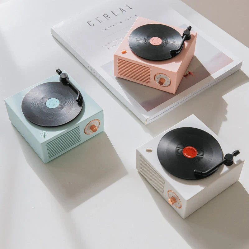 Retro Bluetooth Mini Speaker with USB Port in vintage design, perfect for wireless music streaming.